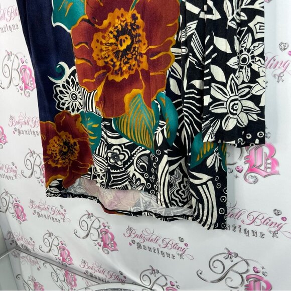 Chico's long sleeve flowers art abstract Multicolor Floral and Abstract Blouse - Picture 3 of 10